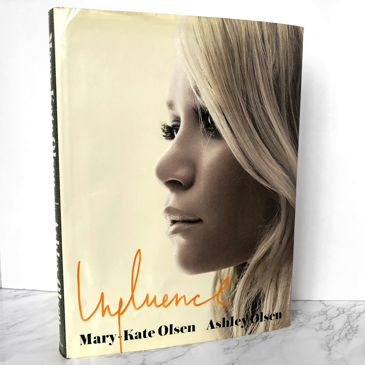 洋書 Influence Ashley Olsen Mary-Kate Olsen Influence by Mary Kate & Ashley Olsen [FIRST EDITION / FIRST