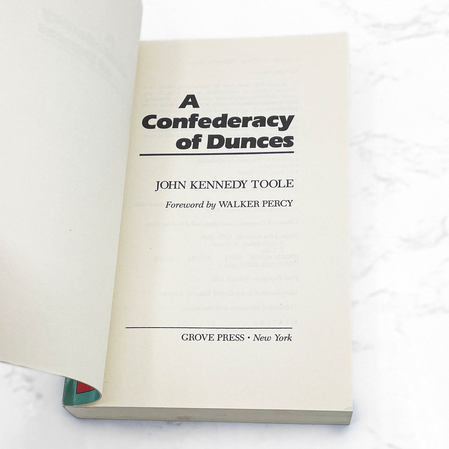 A Confederacy of Dunces by John Kennedy Toole [TRADE PAPERBACK] 1987 • Grove Press