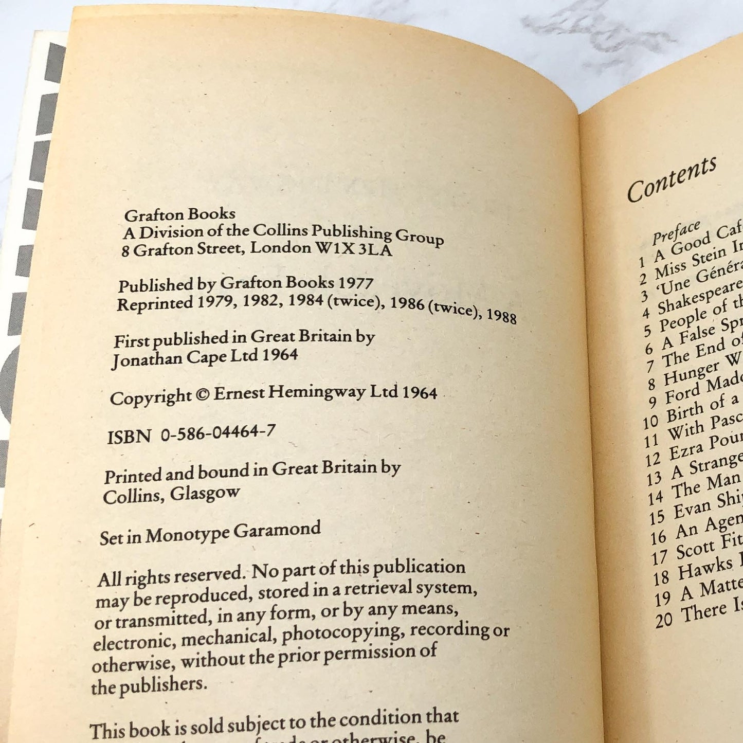 A Moveable Feast by Ernest Hemingway [U.K. PAPERBACK] 1988 • Grafton Books