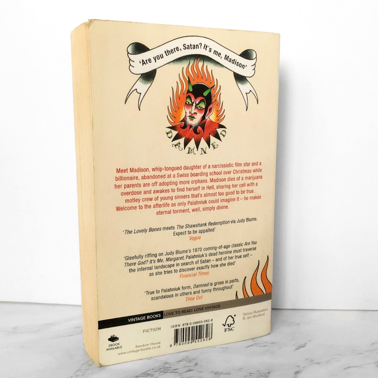 Damned by Chuck Palahniuk [U.K. IMPORT PAPERBACK] 2012