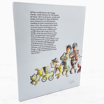 The Trapp Family Book by Hans Wilhelm [U.K. FIRST EDITION] 1987 • Heinemann