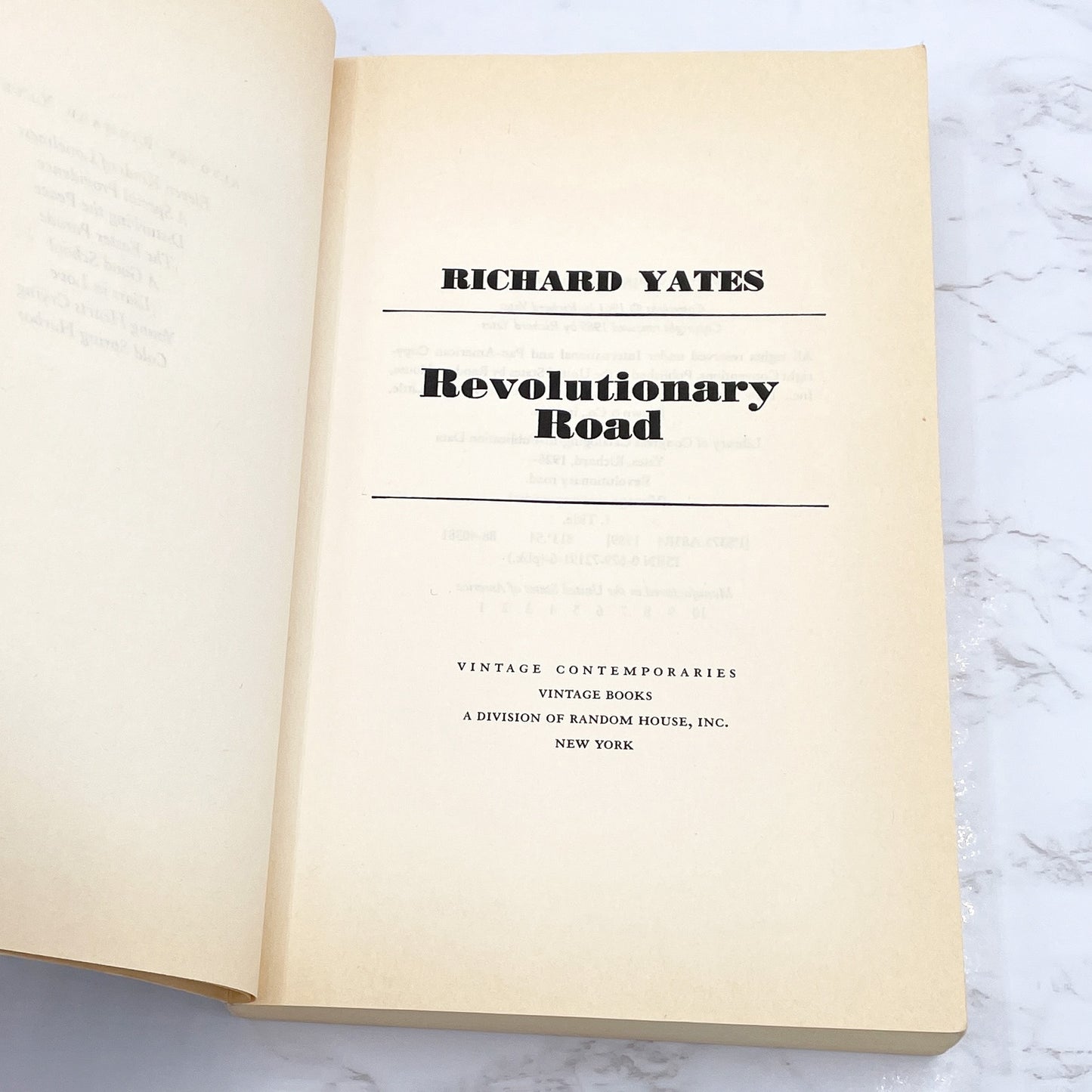 Revolutionary Road by Richard Yates [TRADE PAPERBACK] 1989 • Vintage Contemporaries • 1st Print!