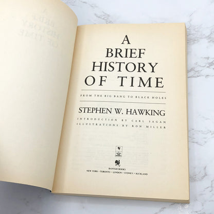 A Brief History of Time by Stephen Hawking [FIRST PAPERBACK EDITION] 1990 • Bantam