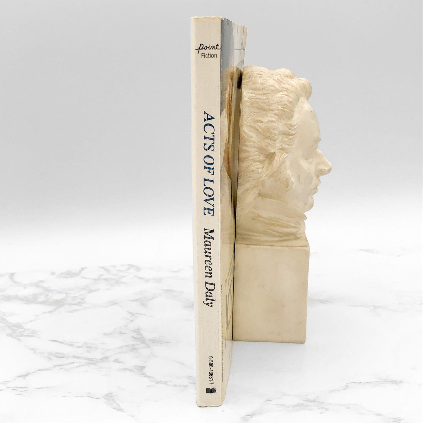 Acts of Love by Maureen Daly [FIRST PAPERBACK EDITION] 1986 • POINT