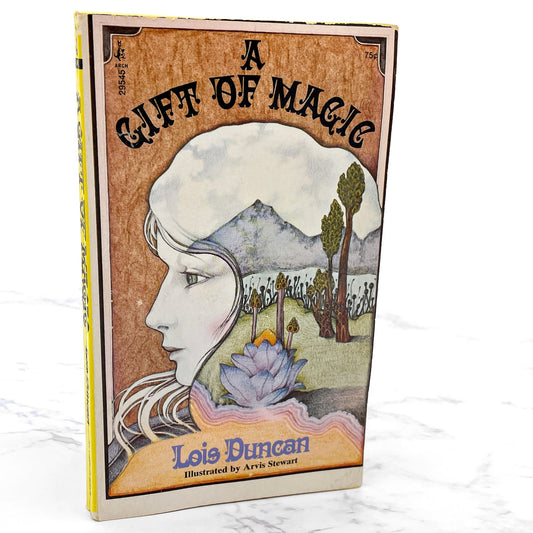 A Gift of Magic by Lois Duncan [FIRST PAPERBACK PRINTING] 1972 • Archway