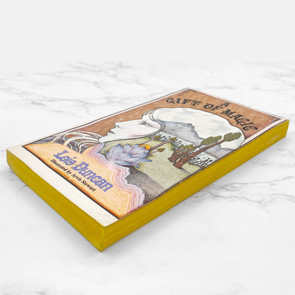 A Gift of Magic by Lois Duncan [FIRST PAPERBACK PRINTING] 1972 • Archway