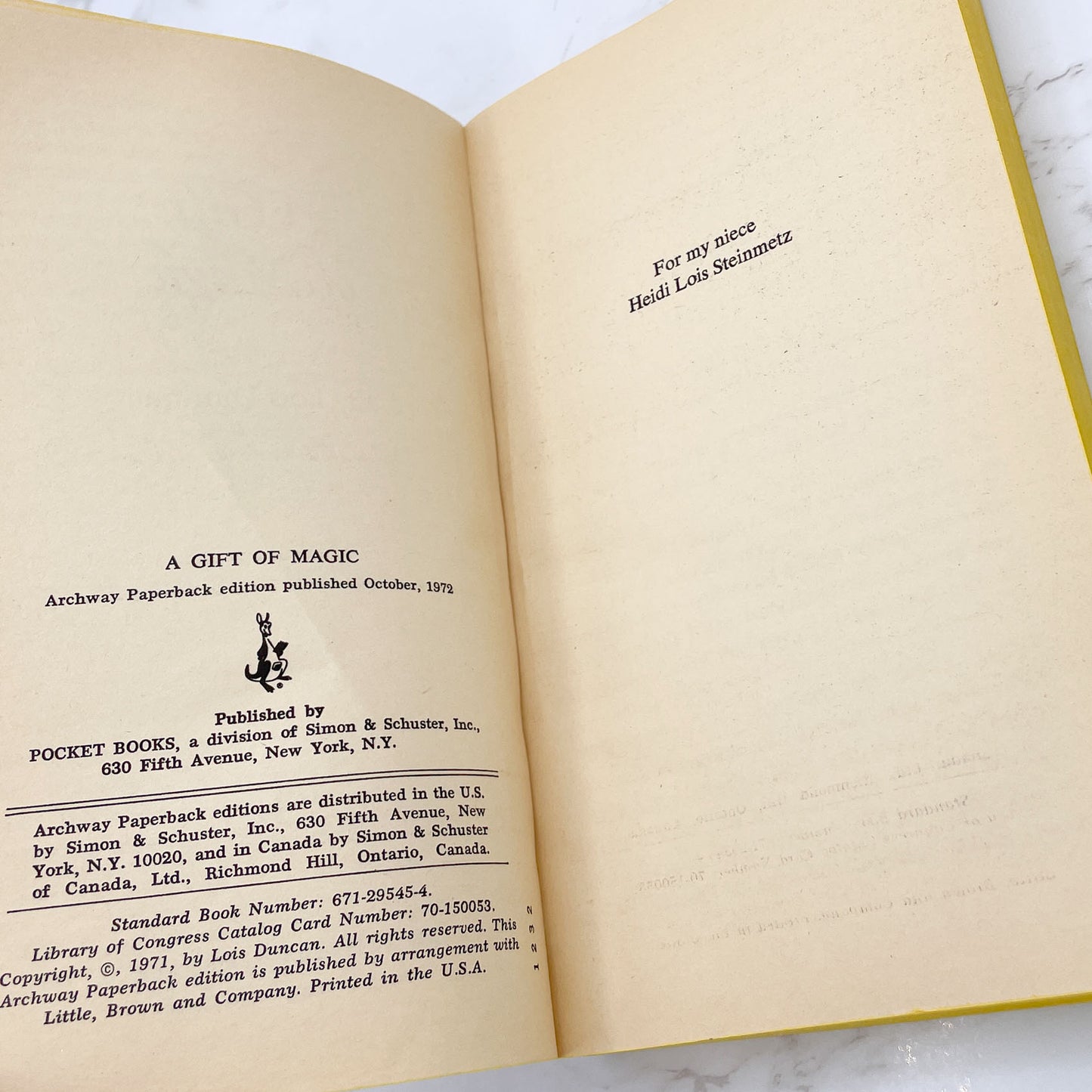 A Gift of Magic by Lois Duncan [FIRST PAPERBACK PRINTING] 1972 • Archway