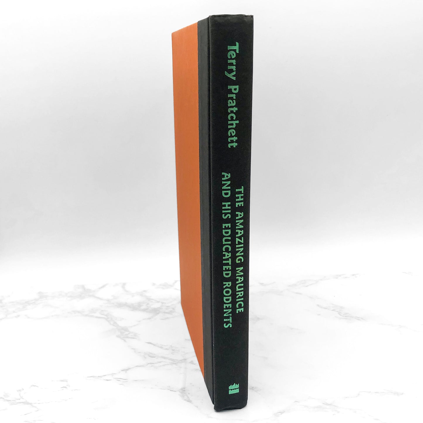 The Amazing Maurice & His Educated Rodents by Terry Pratchett [FIRST EDITION] 2001 • Discworld #28