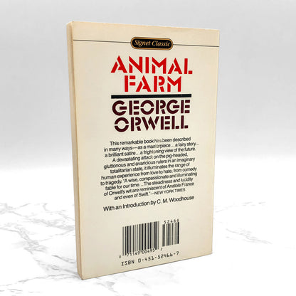 Animal Farm by George Orwell [1986 PAPERBACK] • Signet Classic