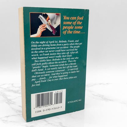 April Fools by Richie Tankersley Cusick [FIRST PRINTING] 1990 • Point Horror #15