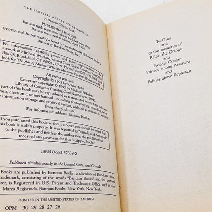 Assassin's Apprentice by Robin Hobb [1996 PAPERBACK] • Bantam Spectra
