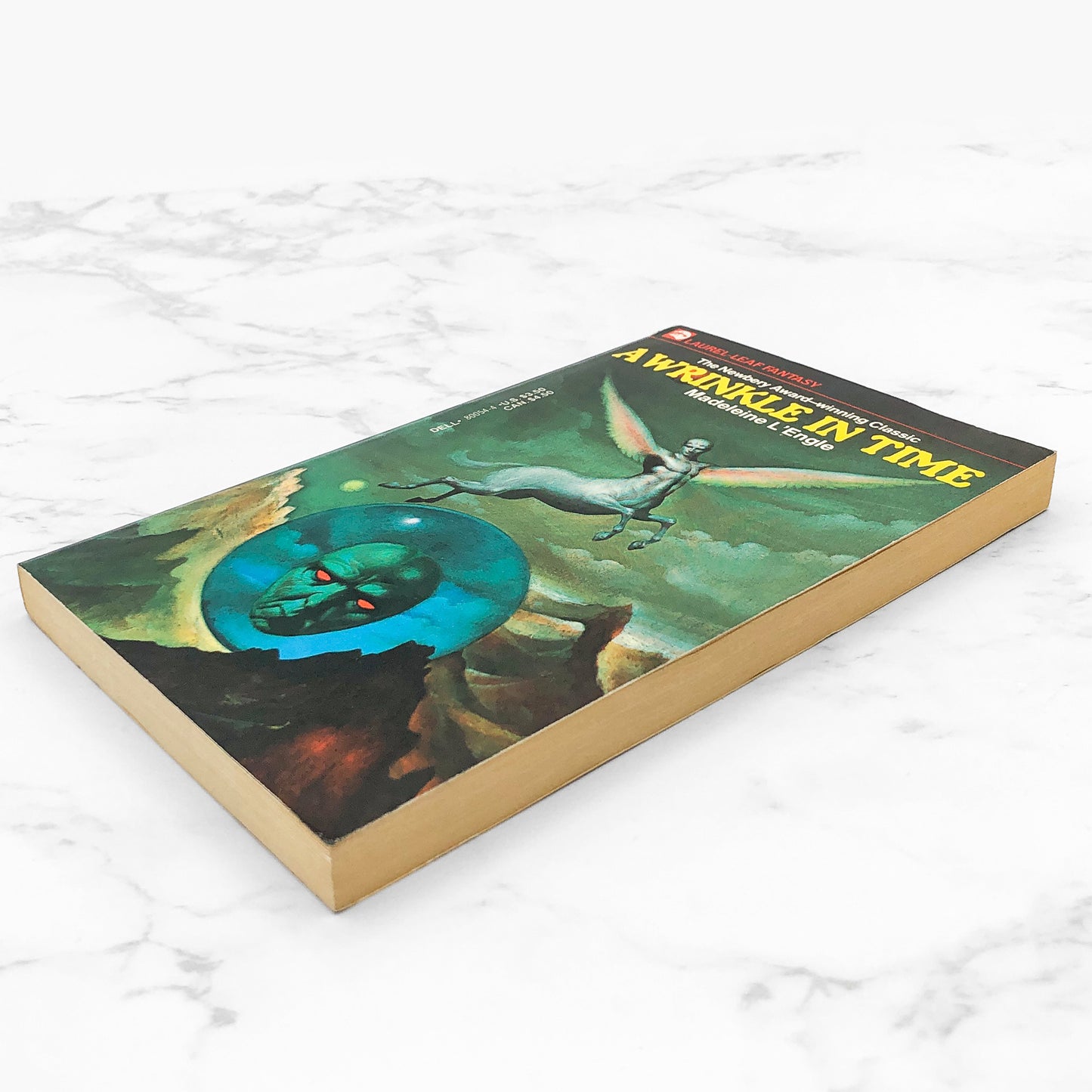 A Wrinkle in Time by Madeleine L'Engle [1976 PAPERBACK] Dell • Laurel-Leaf