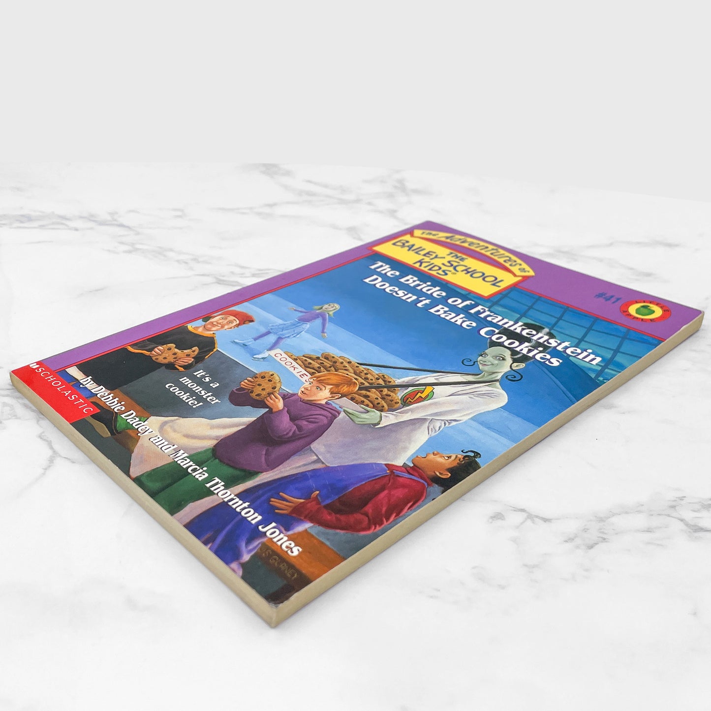 The Bride of Frankenstein Doesn't Bake Cookies by Debbie Dadey & Marcia Thornton Jones [FIRST EDITION PAPERBACK] 2000 • Bailey School Kids #41