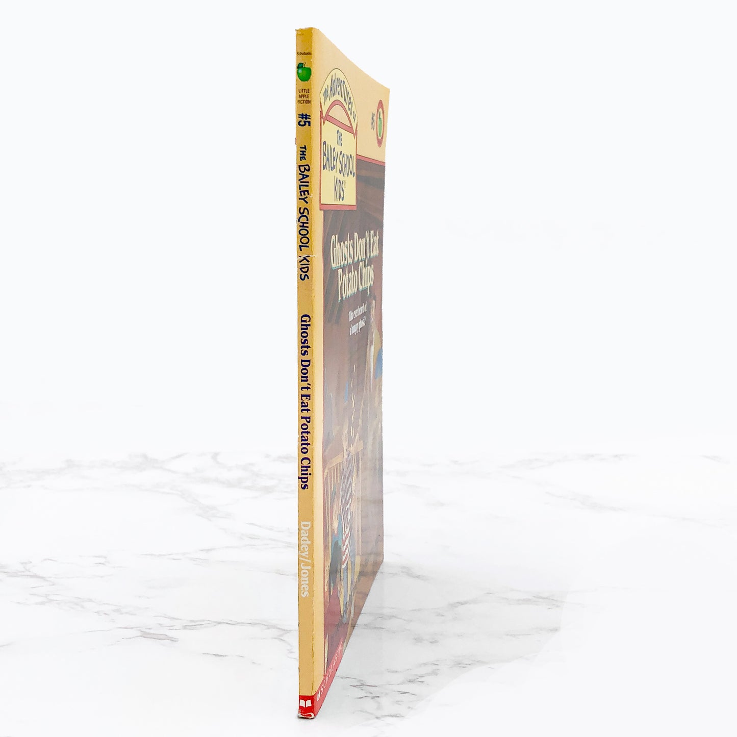 Ghosts Don't Eat Potato Chips by Debbie Dadey & Marcia Thornton Jones [FIRST EDITION PAPERBACK] 1992 • Bailey School Kids #5