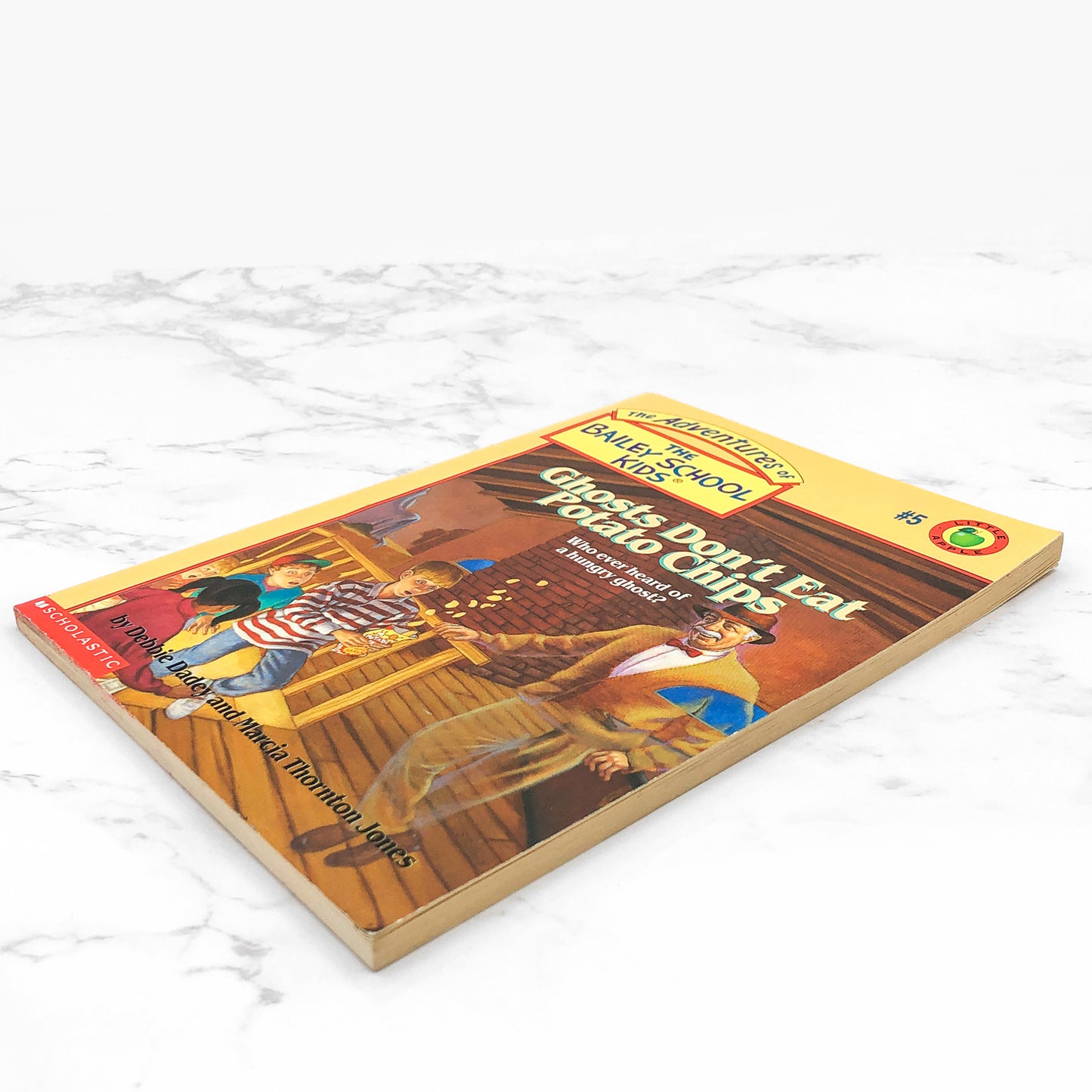 Ghosts Don't Eat Potato Chips by Debbie Dadey & Marcia Thornton Jones [FIRST EDITION PAPERBACK] 1992 • Bailey School Kids #5