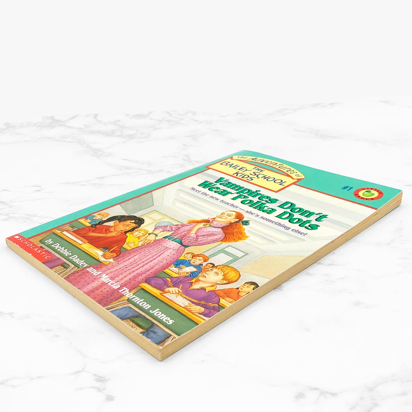 Vampires Don't Wear Polka Dots by Debbie Dadey & Marcia Thornton Jones [FIRST EDITION PAPERBACK] 1990 • Bailey School Kids #1