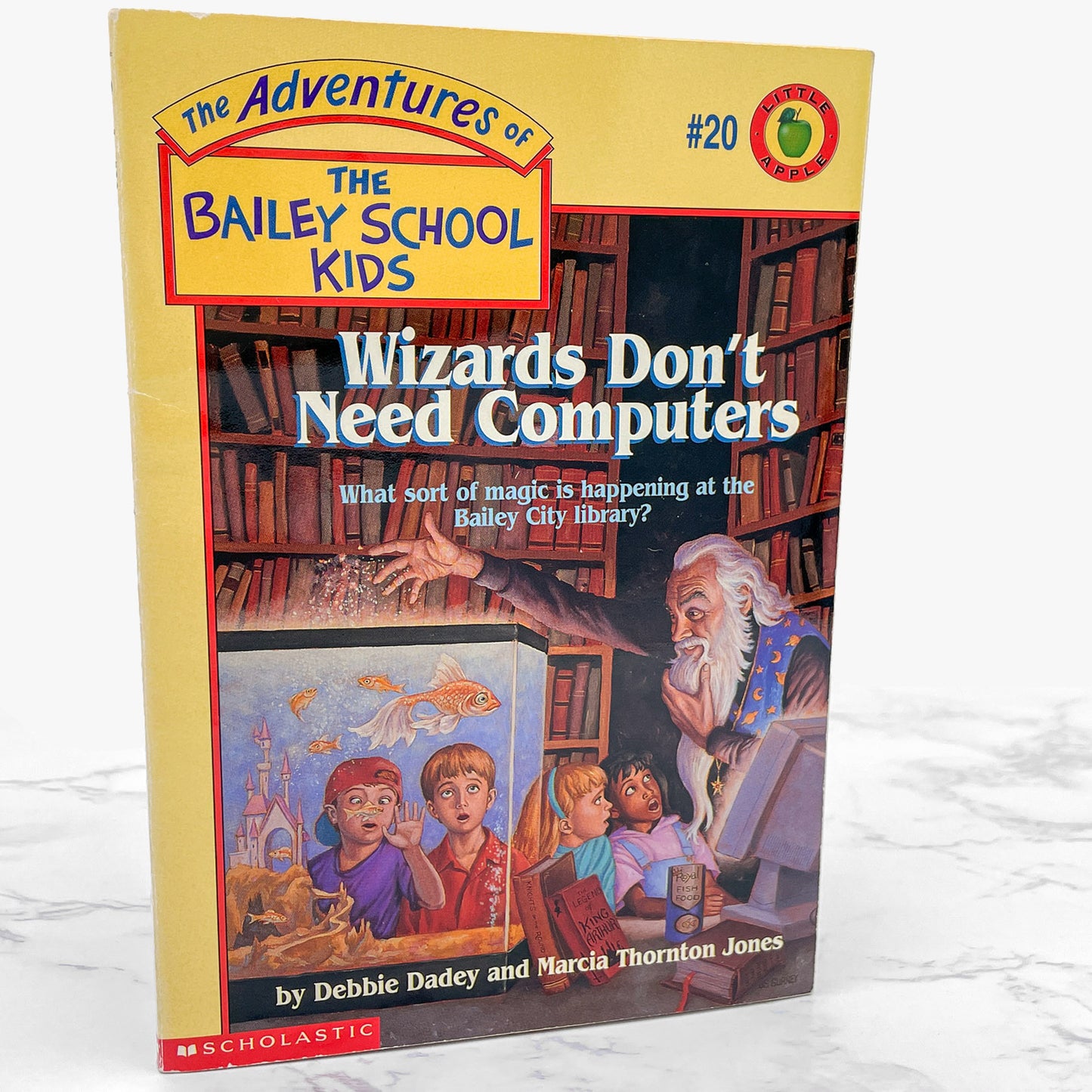 Wizards Don't Need Computers by Debbie Dadey & Marcia Thornton Jones [FIRST EDITION PAPERBACK] 1996 • Bailey School Kids #20