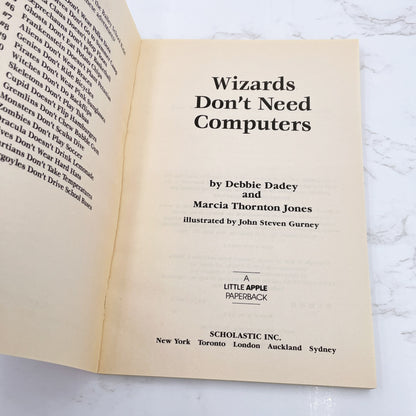 Wizards Don't Need Computers by Debbie Dadey & Marcia Thornton Jones [FIRST EDITION PAPERBACK] 1996 • Bailey School Kids #20