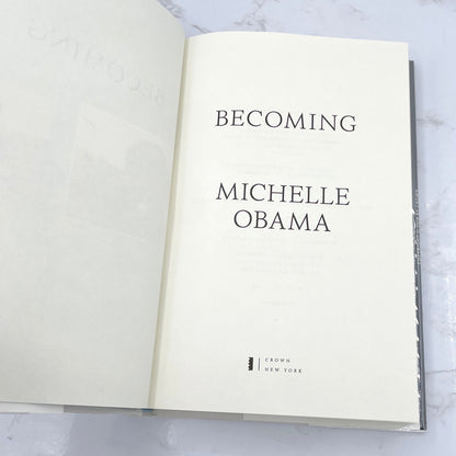 Becoming by Michelle Obama SIGNED! [FIRST EDITION] 2018 • Crown