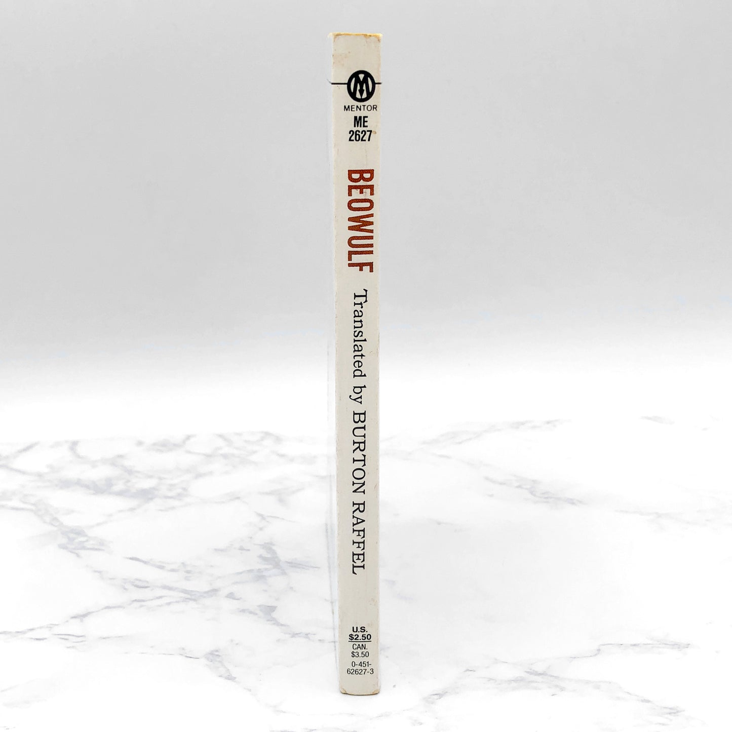 Beowulf - translation by Burton Raffel [1988 PAPERBACK] • Mentor