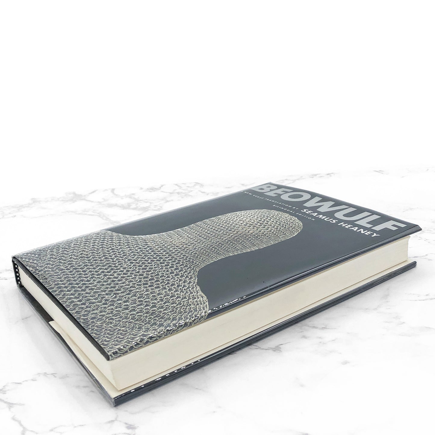 BEOWULF a new verse translation by Seamus Heaney [FIRST BILINGUAL EDITION] 2000 • Farrar Straus & Giroux