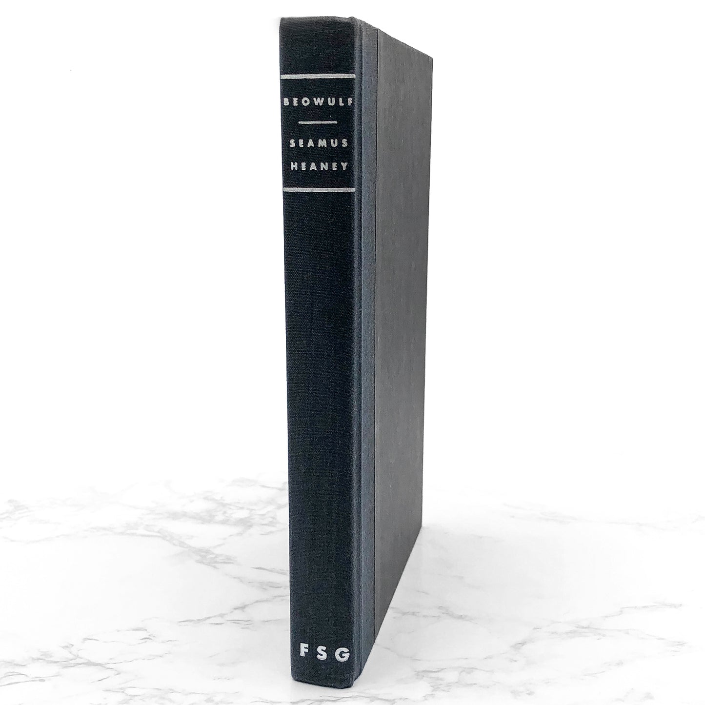 BEOWULF a new verse translation by Seamus Heaney [FIRST BILINGUAL EDITION] 2000 • Farrar Straus & Giroux