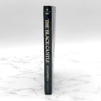 The Black Castle by Les Daniels [FIRST PAPERBACK PRINTING] 1979 • Berkley Horror