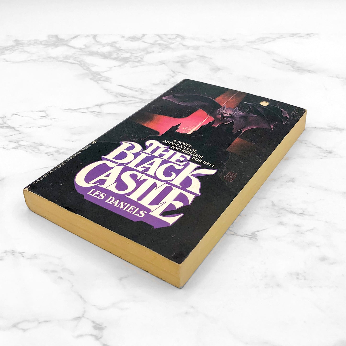 The Black Castle by Les Daniels [FIRST PAPERBACK PRINTING] 1979 • Berkley Horror