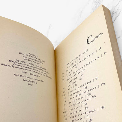 The Black Cauldron by Lloyd Alexander [TRADE PAPERBACK] 1981 • Dell-Yearling