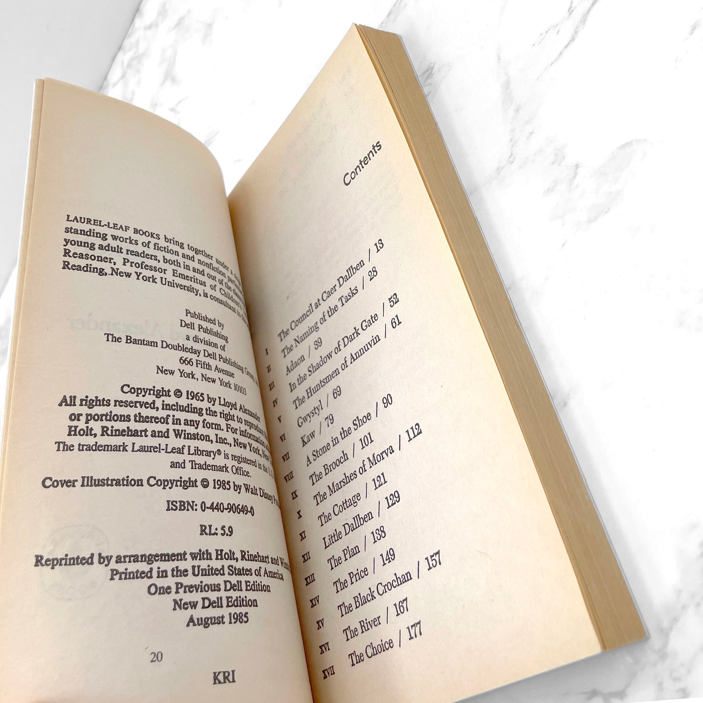 The Black Cauldron by Lloyd Alexander [MOVIE TIE-IN PAPERBACK] 1985 • Dell