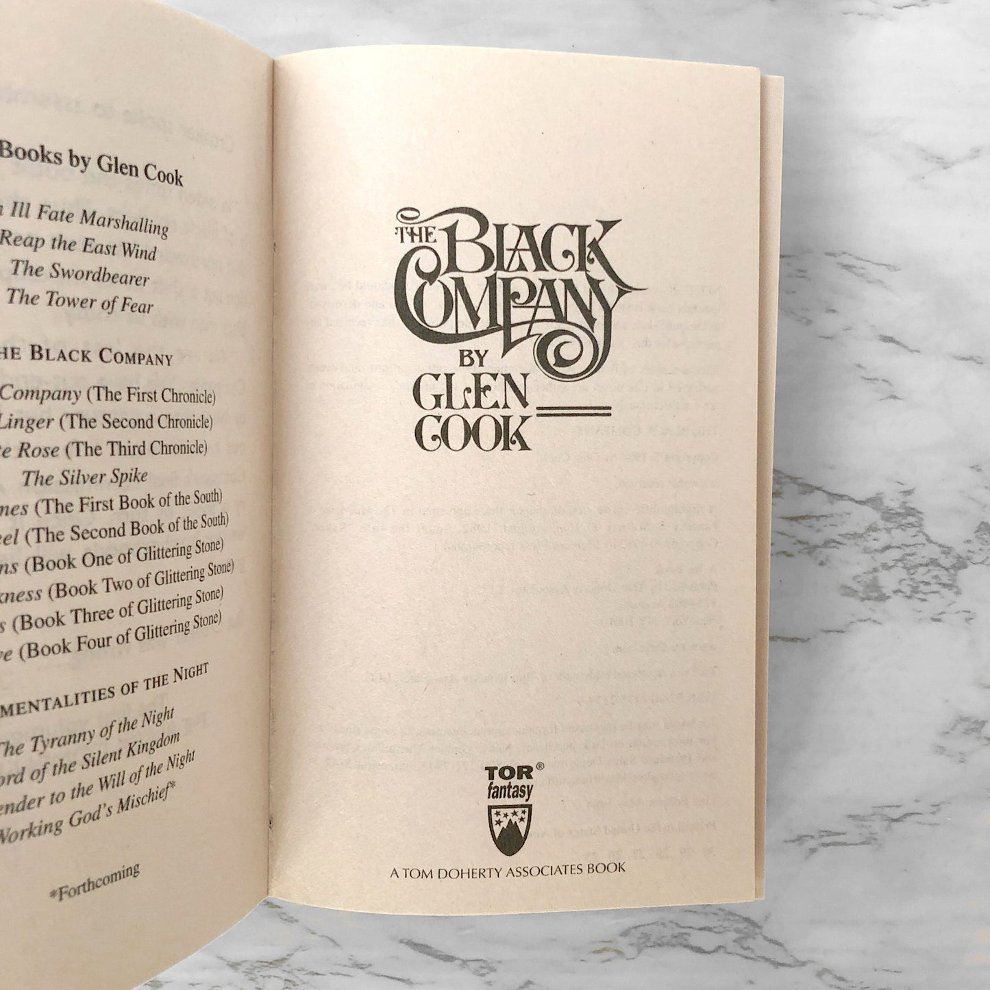 The Black Company by Glen Cook [2007 PAPERBACK] • TOR Fantasy