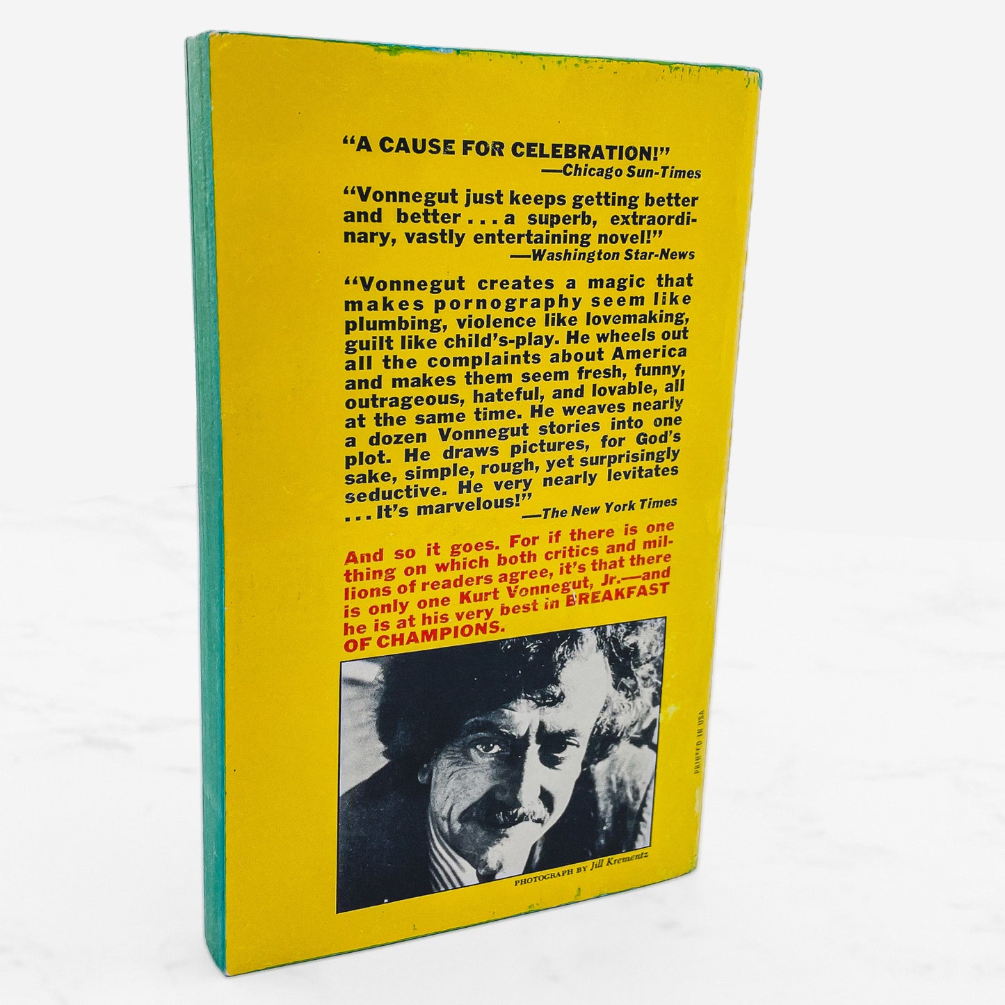 Breakfast of Champions by Kurt Vonnegut [FIRST DELL PRINTING] 1975 *Condition
