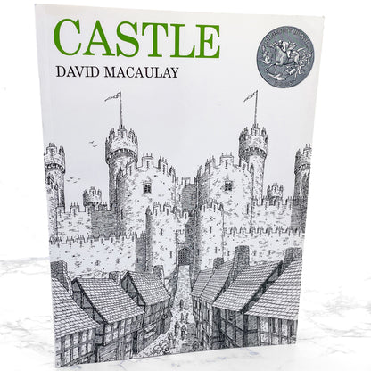 Castle by David Macaulay [XL TRADE PAPERBACK] 1982 • Houghton Mifflin