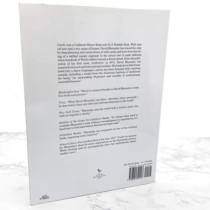 Castle by David Macaulay [XL TRADE PAPERBACK] 1982 • Houghton Mifflin