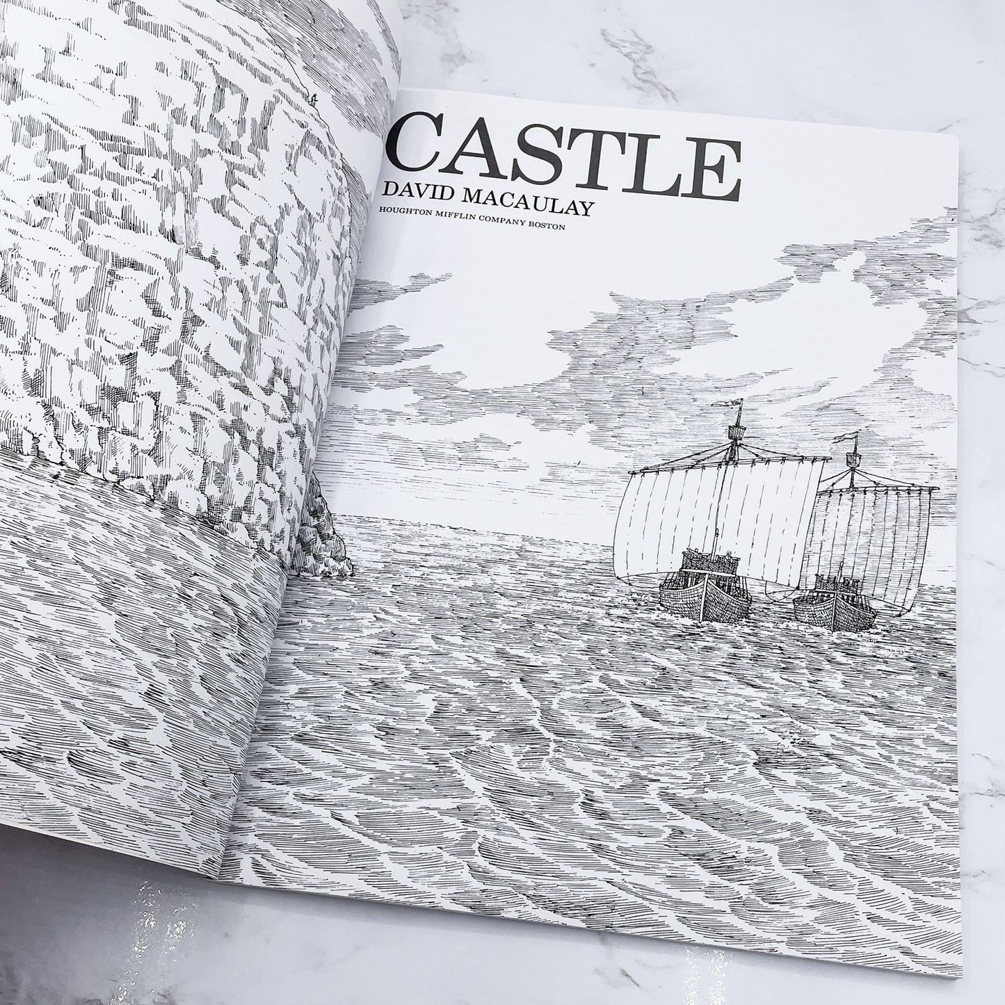 Castle by David Macaulay [XL TRADE PAPERBACK] 1982 • Houghton Mifflin