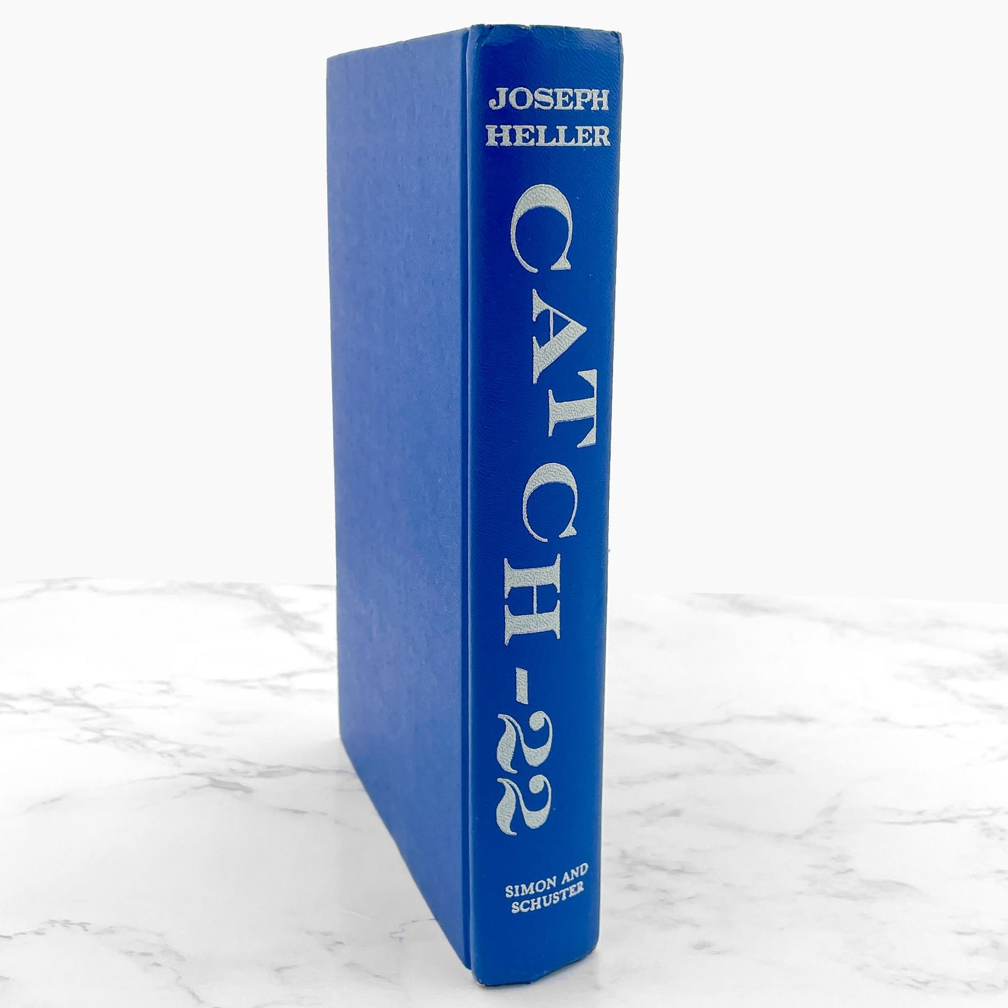 Catch-22 by Joseph Heller [FIRST BOOK CLUB EDITION] 1961 • Simon & Schuster