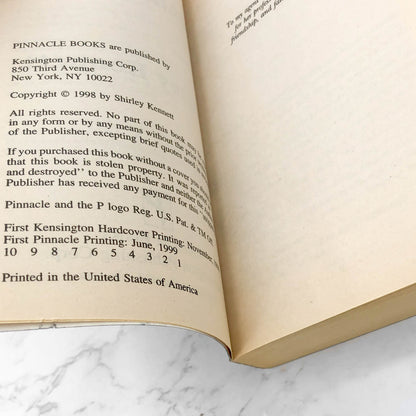 Chameleon by Shirley Kennett [FIRST PAPERBACK PRINTING] 1999 • Pinnacle