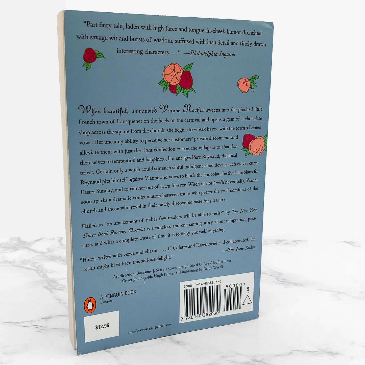 Chocolat by Joanne Harris [FIRST PAPERBACK EDITION] 1999 • Penguin Books