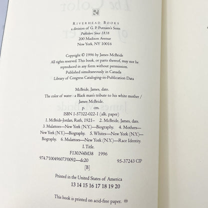 The Color of Water: A Black Man's Tribute to His White Mother by James McBride [FIRST EDITION] 1996 • Riverhead Books