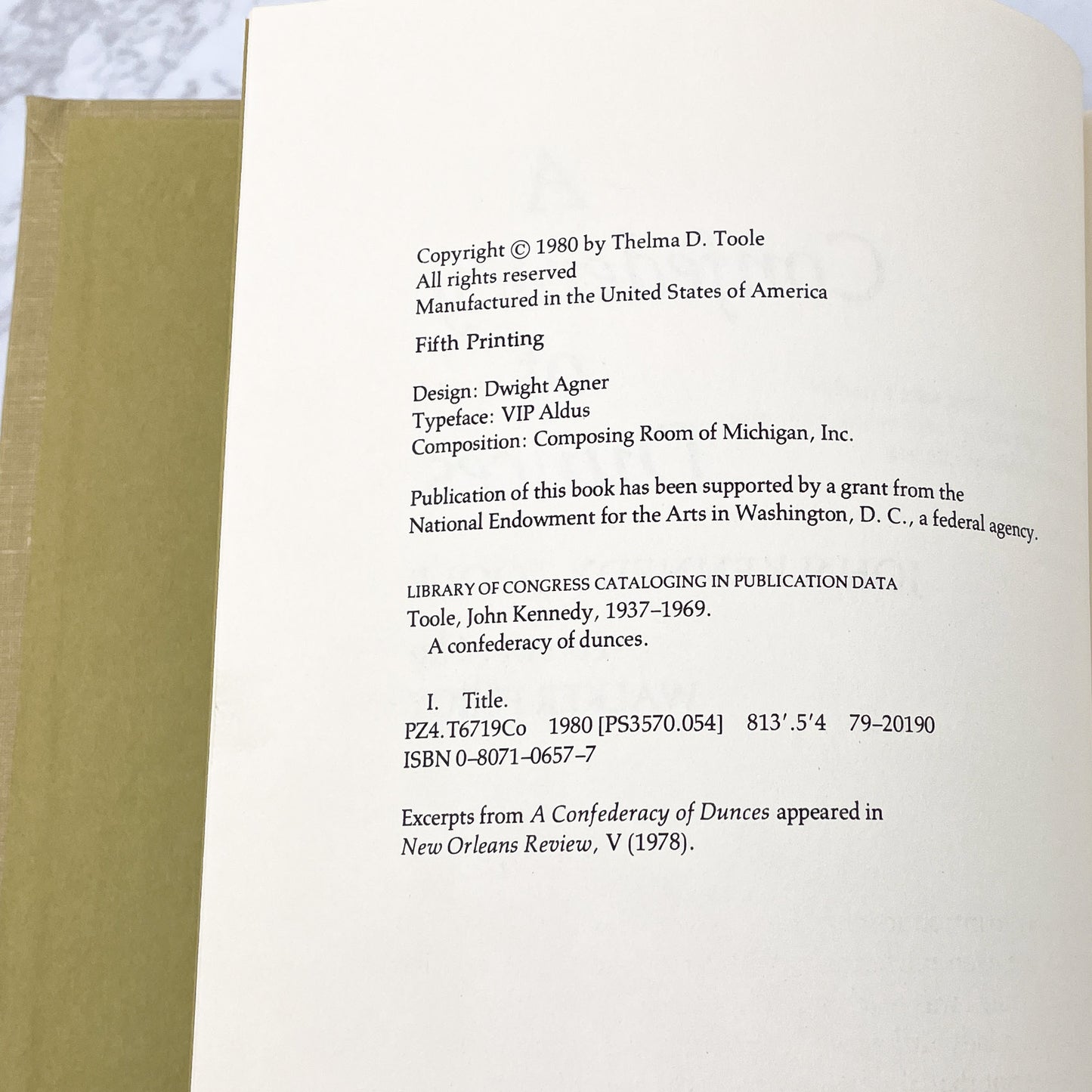 A Confederacy of Dunces by John Kennedy Toole [FIRST EDITION] 1980 • Louisiana State University • 5th Print