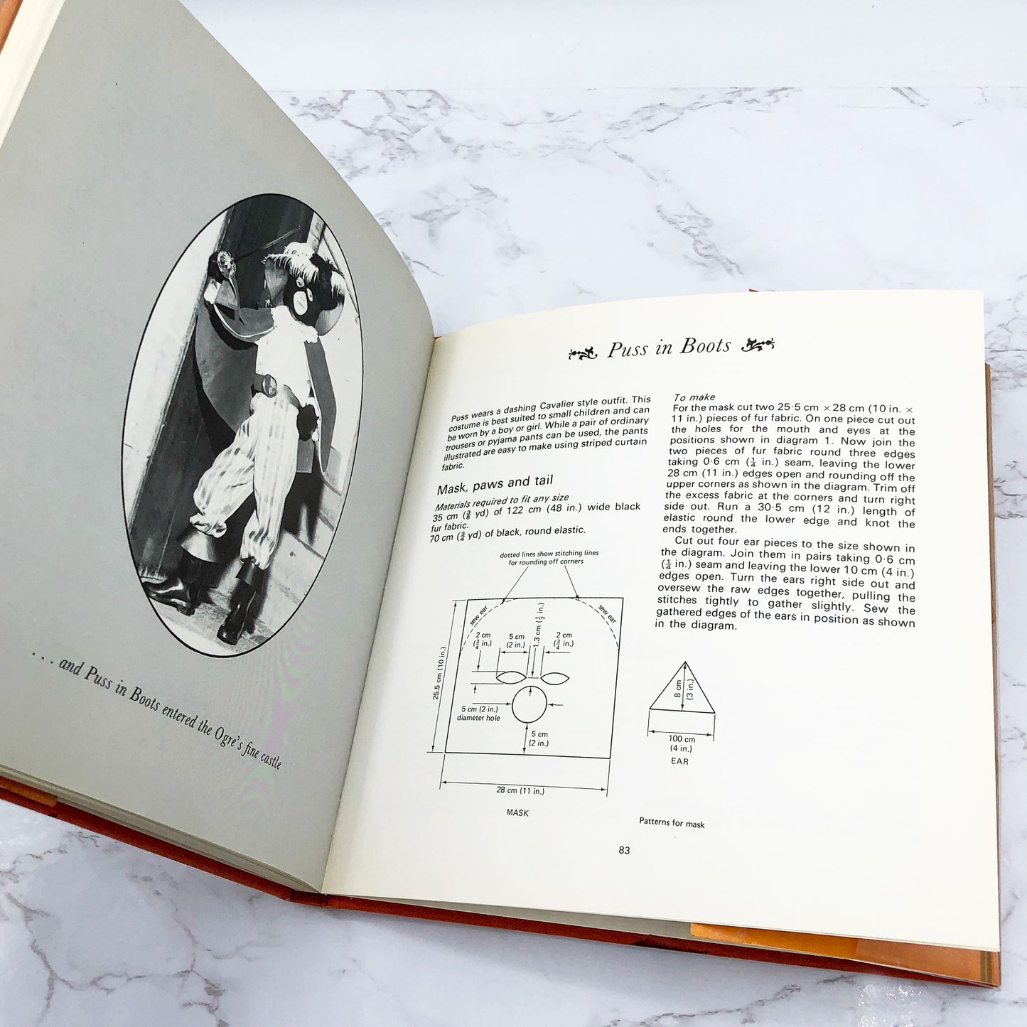 Costumes for Nursery Tale Characters by Jean Greenhowe [FIRST EDITION] 1976 • Plays Inc.