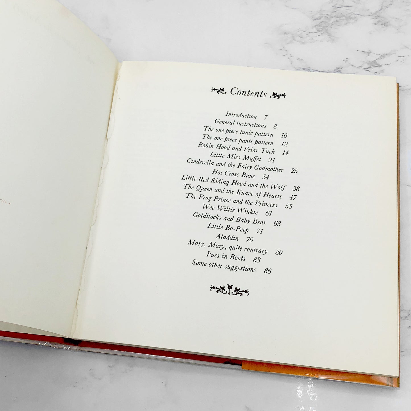 Costumes for Nursery Tale Characters by Jean Greenhowe [FIRST EDITION] 1976 • Plays Inc.