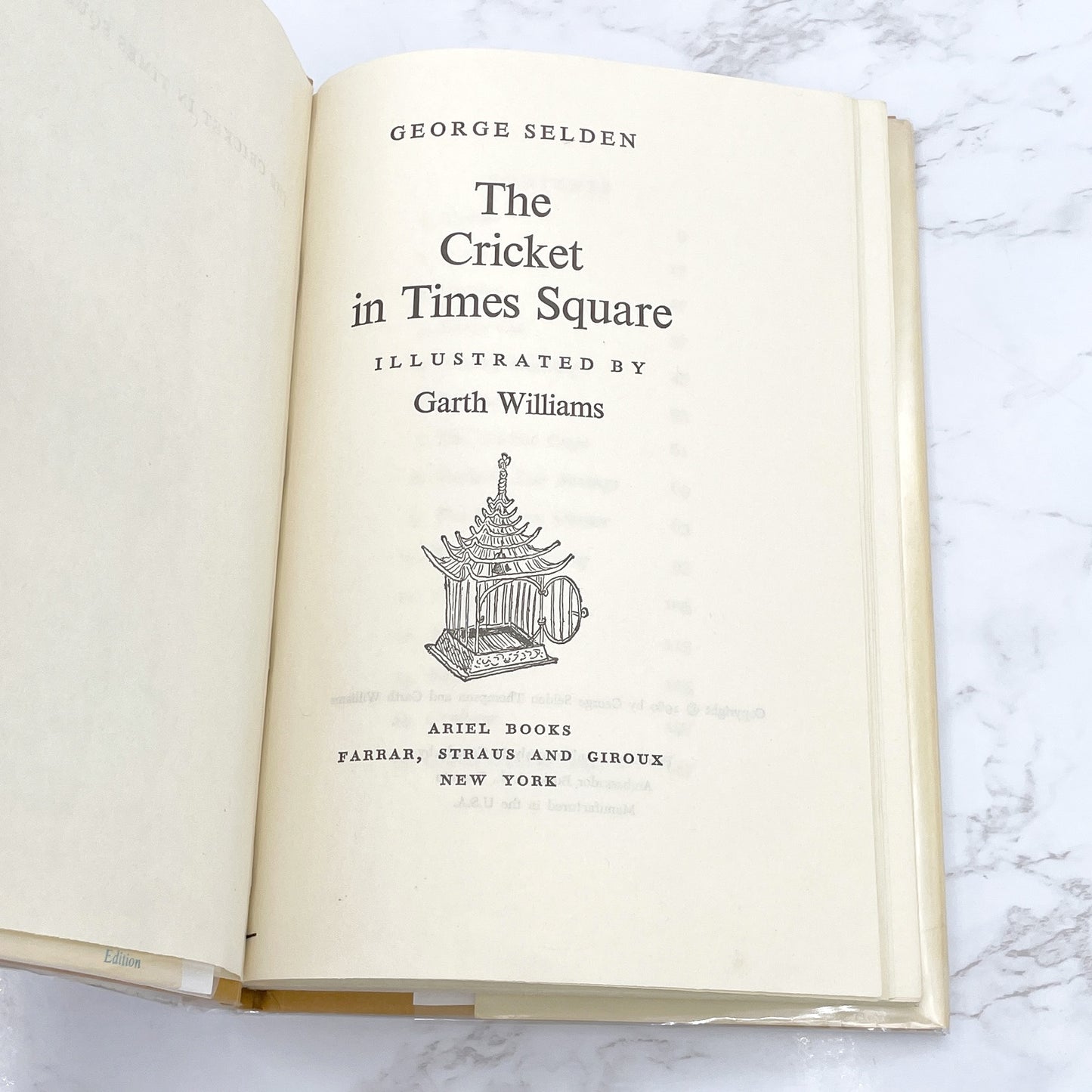 The Cricket in Times Square by George Selden [1960 HARDCOVER] BCE • Ariel Books / FSG