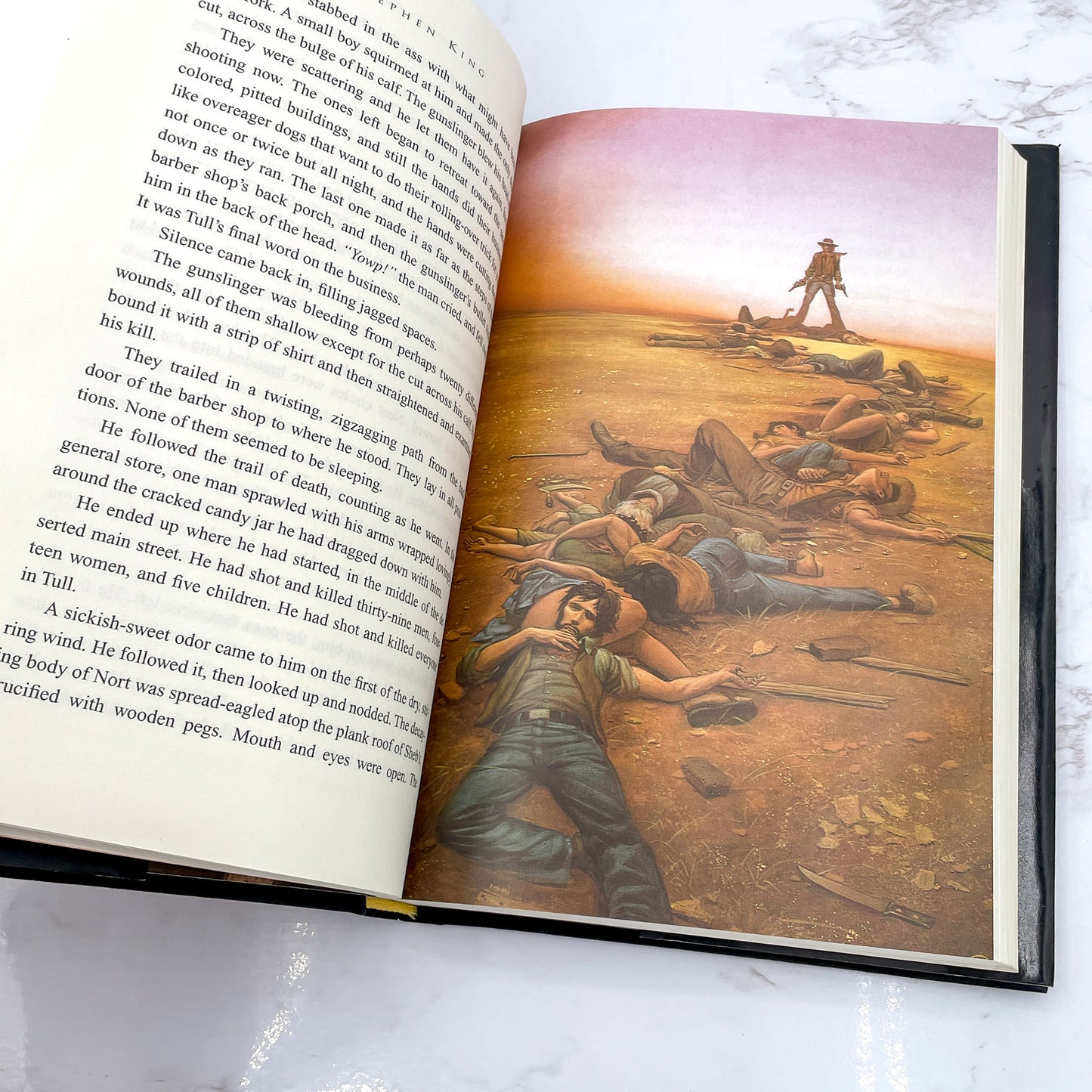 The Dark Tower I: The Gunslinger by Stephen King [HARDCOVER RE-ISSUE] 2003 • Revised + Expanded • Viking *See Condition!