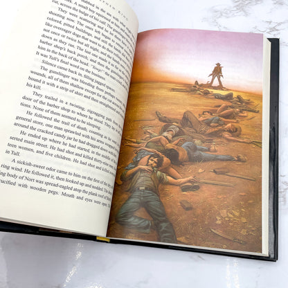 The Dark Tower I: The Gunslinger by Stephen King [HARDCOVER RE-ISSUE] 2003 • Revised + Expanded • Viking *See Condition!