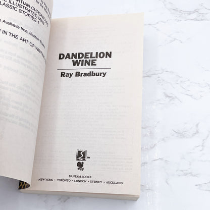 Dandelion Wine by Ray Bradbury [1990 PAPERBACK] • Bantam Spectra