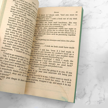 Deenie by Judy Blume [1976 PAPERBACK] • Laurel-Leaf *See Condition