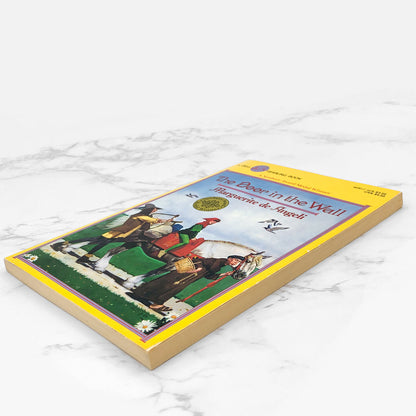 The Door in the Wall by Marguerite de Angeli [TRADE PAPERBACK] 1990 • Dell-Yearling