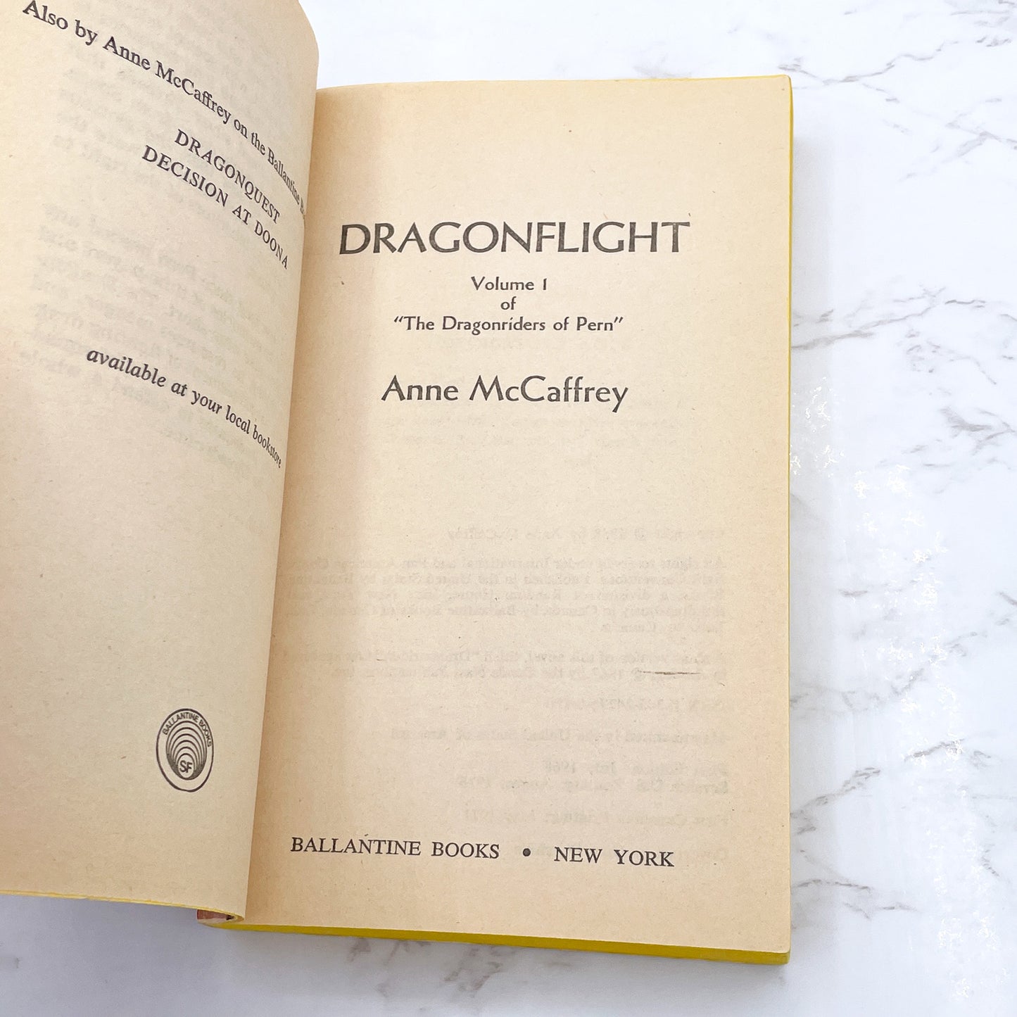 Dragonflight by Anne McCaffrey [1976 PAPERBACK] • Ballantine