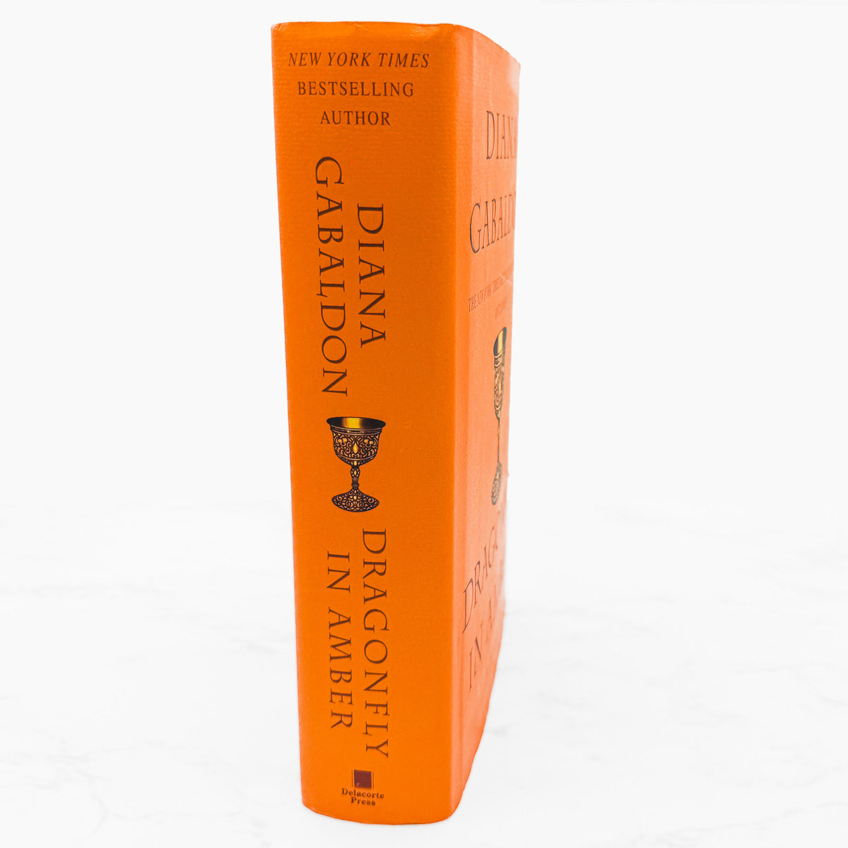 Dragonfly in Amber by Diana Gabaldon [HARDCOVER RE-PRINT] 2001 • Outlander #2
